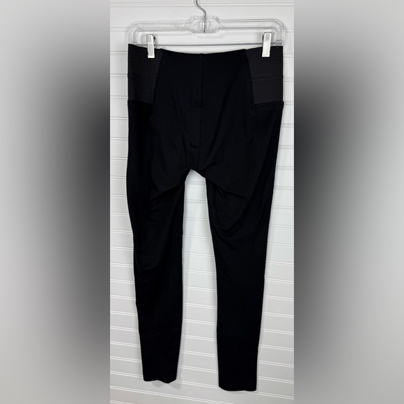 Kut from the Kloth pull on black pants. Size medium. - Picture 3 of 5